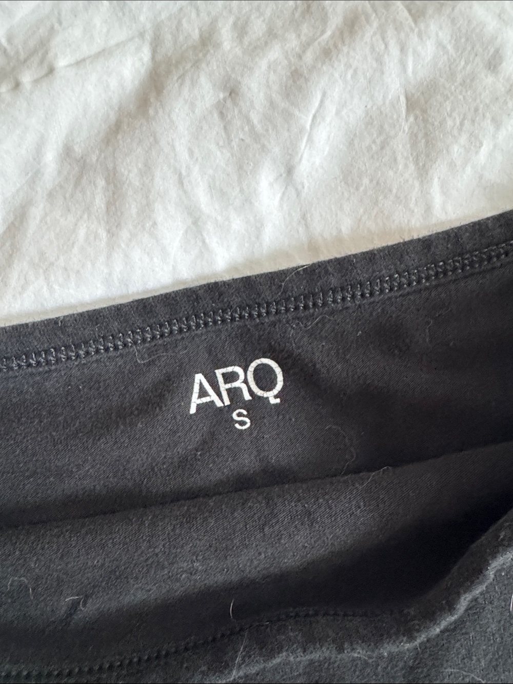 ARQ Wide Strap Bra and High-Rise Undies in Black - Picture 5 of 6